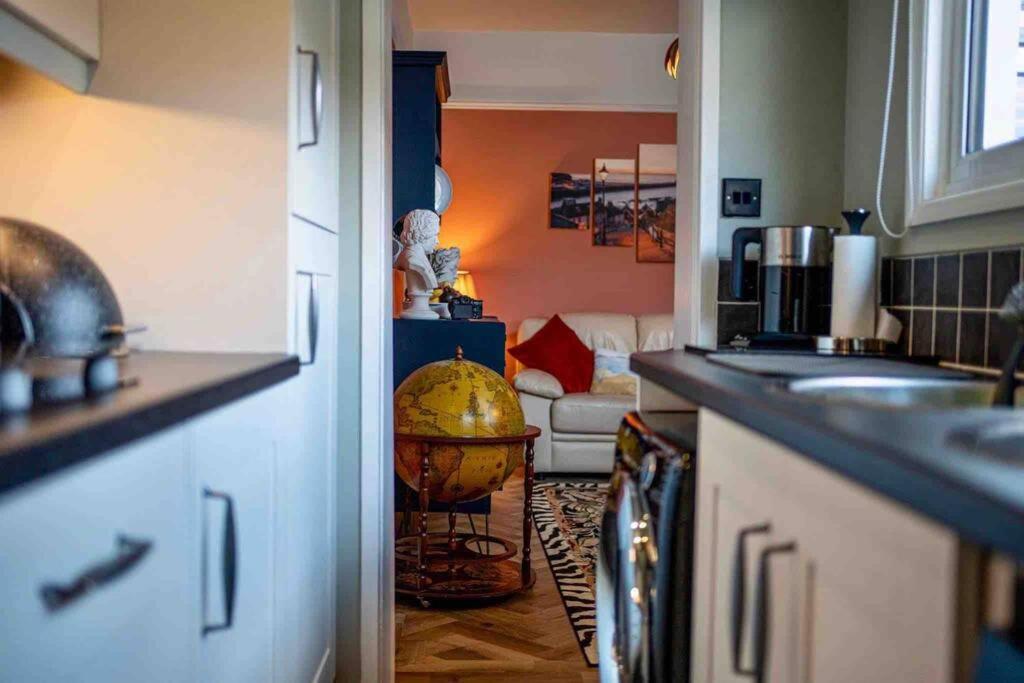 The Merry Gull, - Stunning, Quirky, Luxury * Whitby