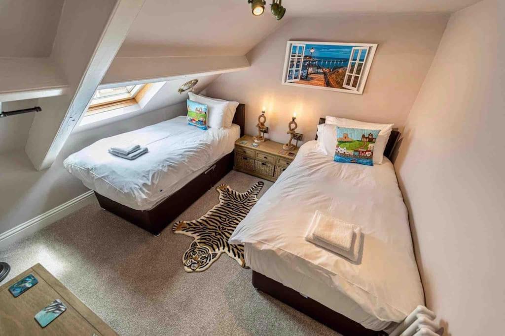 Ferienhaus The Merry Gull, - Stunning, Quirky, Luxury Whitby